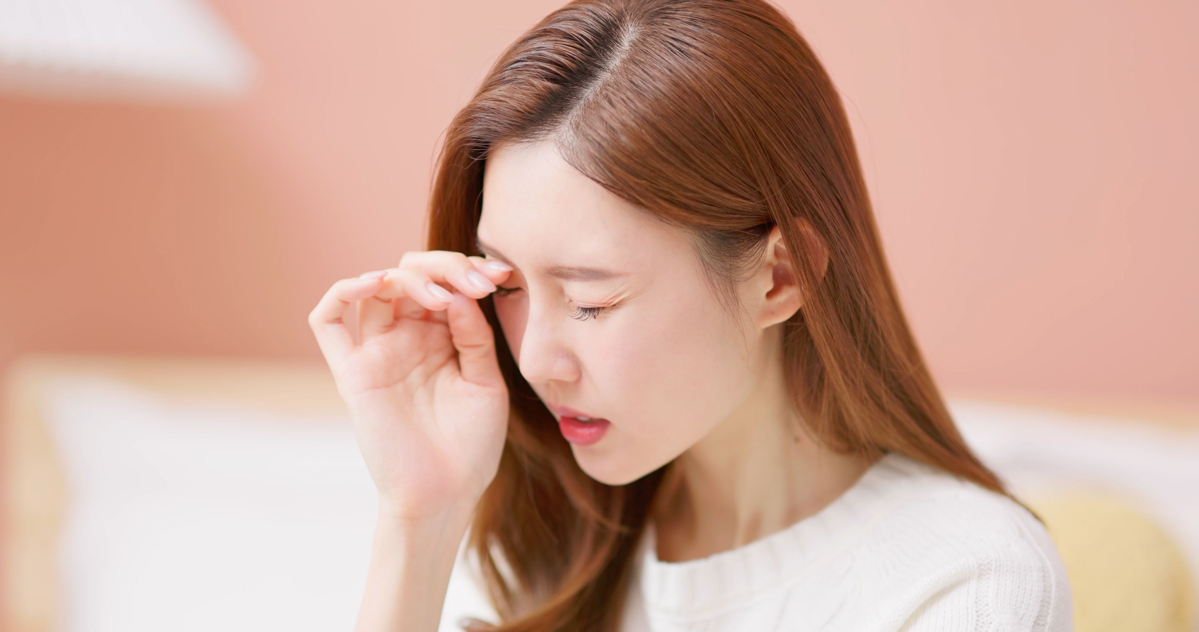 花粉などによる目のかゆみの対処法は？かゆみの原因やおすすめの目薬成分を解説