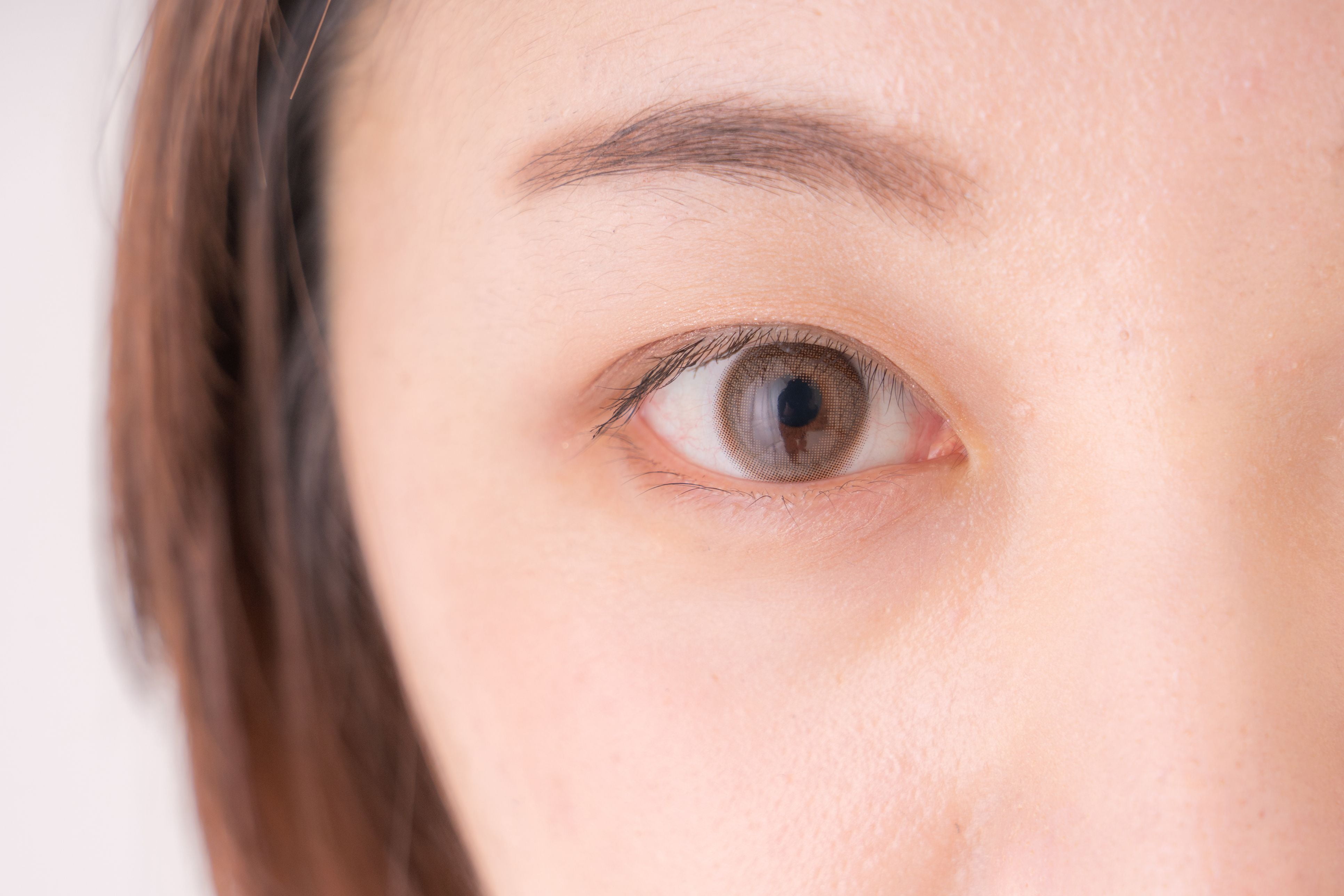 目のかすみの原因は？目やにが多いときなどにおすすめの目薬成分を紹介
